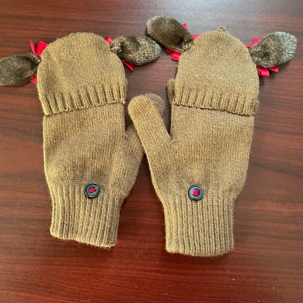 Fingerless gloves/ mittens one size fits most (intended for ages 14 and …
